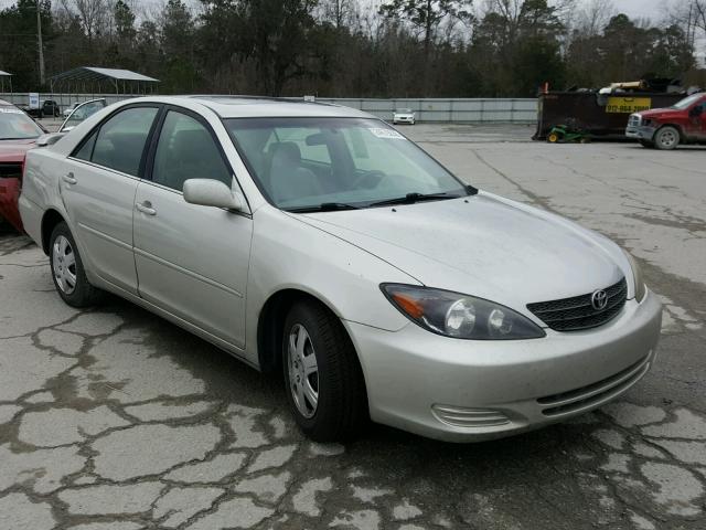 4T1BE32K03U716304 - 2003 TOYOTA CAMRY LE SILVER photo 1