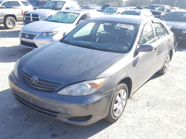 JTDBE32K620013767 - 2002 TOYOTA CAMRY LE GRAY photo 2