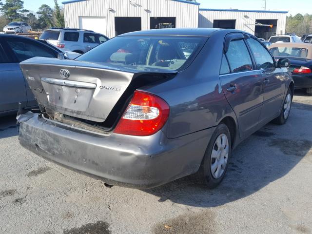 JTDBE32K620013767 - 2002 TOYOTA CAMRY LE GRAY photo 4