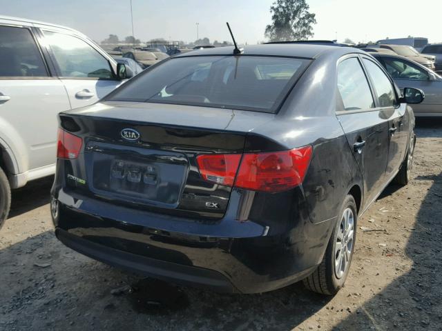 KNAFU4A22B5453500 - 2011 KIA FORTE EX BLACK photo 4