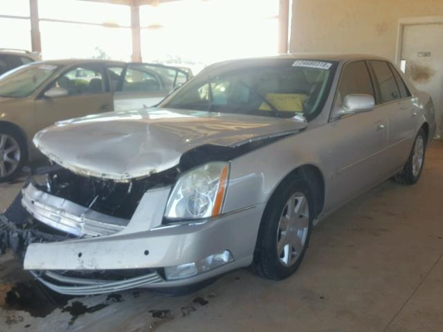 1G6KD57Y47U189750 - 2007 CADILLAC DTS GOLD photo 2