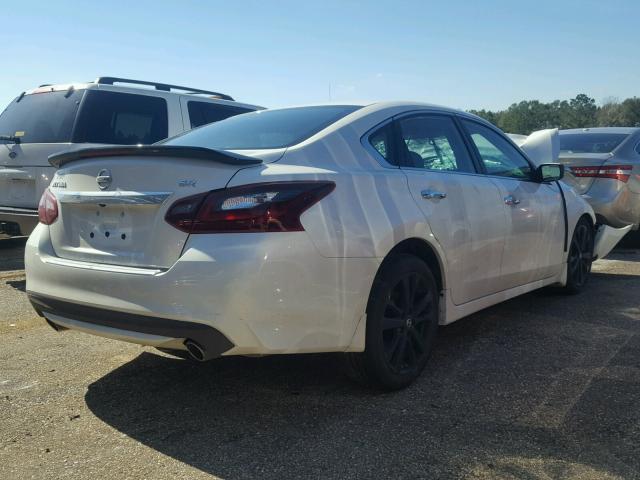 1N4AL3AP6HC264476 - 2017 NISSAN ALTIMA 2.5 WHITE photo 4