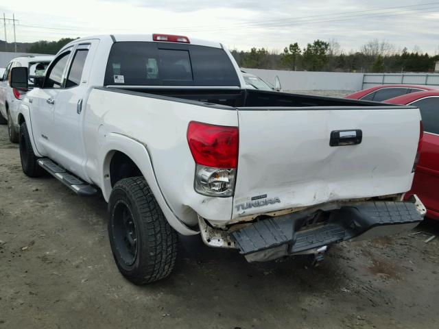 5TFRV54197X024596 - 2007 TOYOTA TUNDRA DOU WHITE photo 3