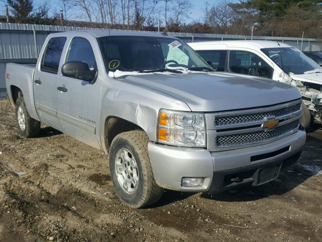 1GCPKSE76CF138492 - 2012 CHEVROLET SILVERADO SILVER photo 1