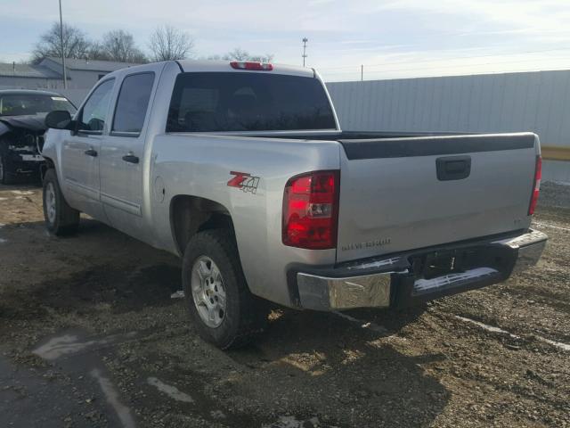 1GCPKSE76CF138492 - 2012 CHEVROLET SILVERADO SILVER photo 3