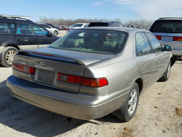 4T1BG22K3VU100281 - 1997 TOYOTA CAMRY CE BEIGE photo 4