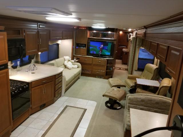 4UZACJDT79CAE3133 - 2009 FREIGHTLINER CHASSIS XC TWO TONE photo 10