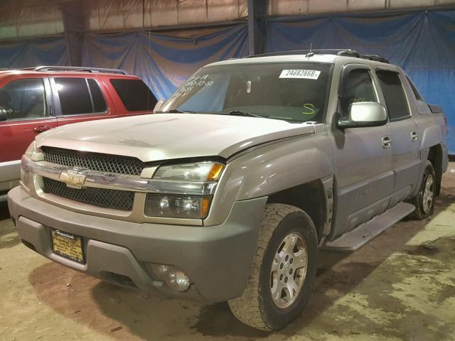 3GNEK13T92G307684 - 2002 CHEVROLET AVALANCHE GRAY photo 2