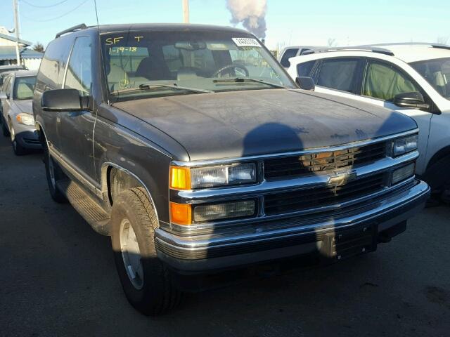 3GNEK18R8XG154851 - 1999 CHEVROLET TAHOE K150 GRAY photo 1