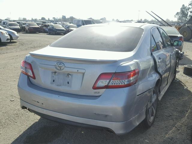 4T1BF3EK2BU202655 - 2011 TOYOTA CAMRY BASE SILVER photo 4