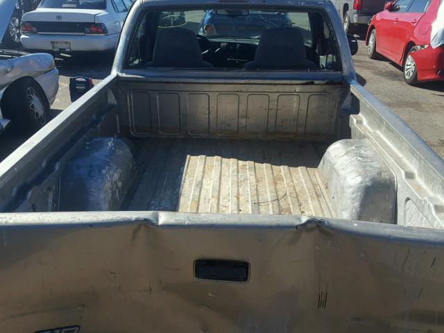 1GCCS14571K140698 - 2001 CHEVROLET S TRUCK S1 GRAY photo 6