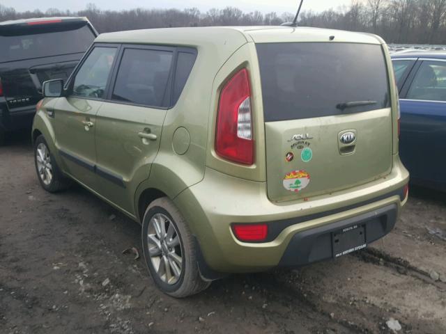 KNDJT2A56D7574374 - 2013 KIA SOUL GREEN photo 3