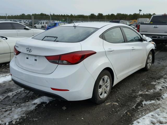 5NPDH4AE8GH784940 - 2016 HYUNDAI ELANTRA SE WHITE photo 4