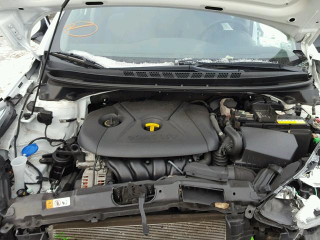 5NPDH4AE8GH784940 - 2016 HYUNDAI ELANTRA SE WHITE photo 7