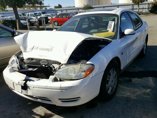 1FAHP56S05A204745 - 2005 FORD TAURUS SEL WHITE photo 2