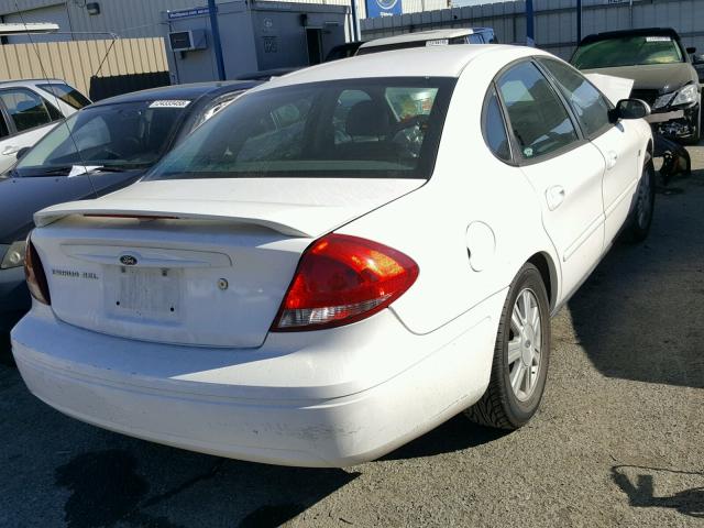 1FAHP56S05A204745 - 2005 FORD TAURUS SEL WHITE photo 4