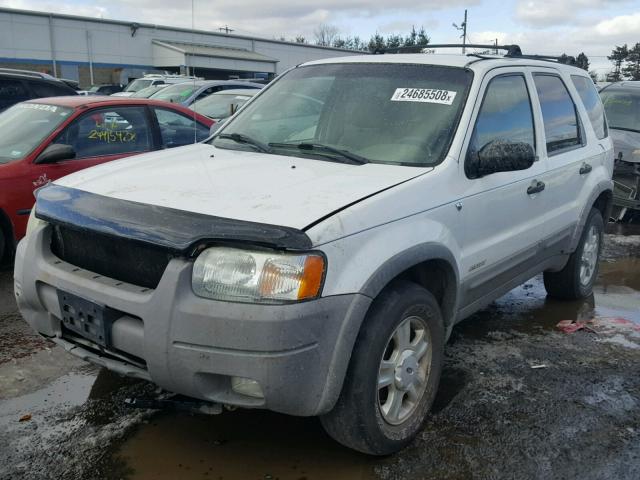 1FMYU04192KB14320 - 2002 FORD ESCAPE XLT WHITE photo 2