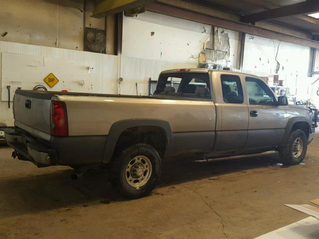 1GCHK29183E294419 - 2003 CHEVROLET SILVERADO BROWN photo 4