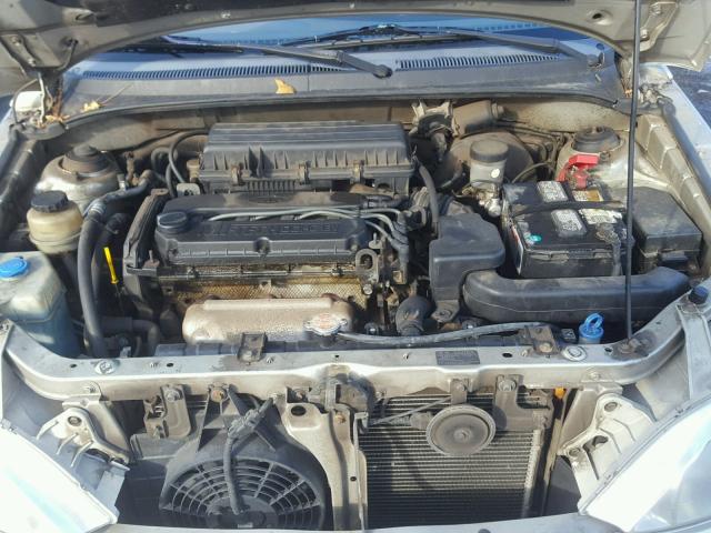 KNADC123126087894 - 2002 KIA RIO GRAY photo 7