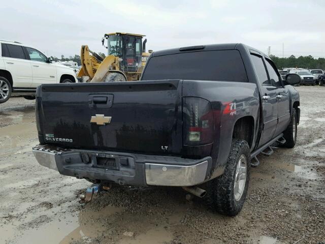 3GCPKSE30BG127739 - 2011 CHEVROLET SILVERADO BLACK photo 4