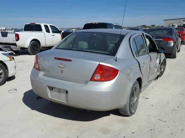 1G1AK58F987221869 - 2008 CHEVROLET COBALT LS SILVER photo 4