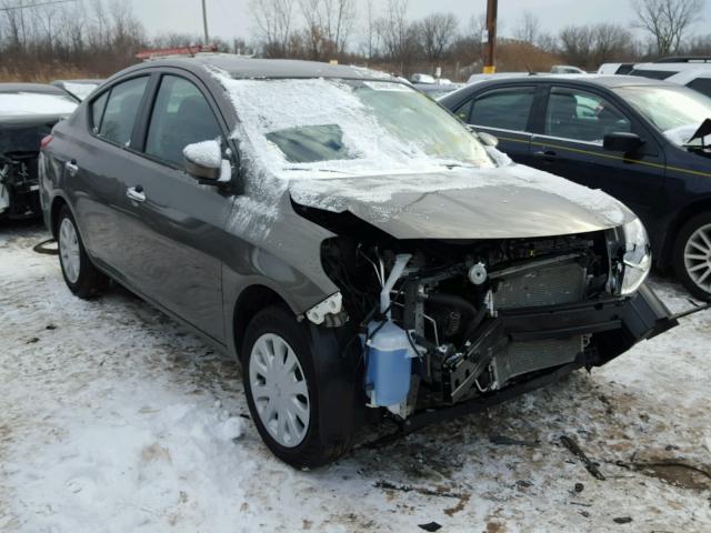 3N1CN7AP6HK445854 - 2017 NISSAN VERSA S BEIGE photo 1