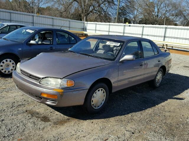 4T1SK12E5SU600635 - 1995 TOYOTA CAMRY LE GRAY photo 2