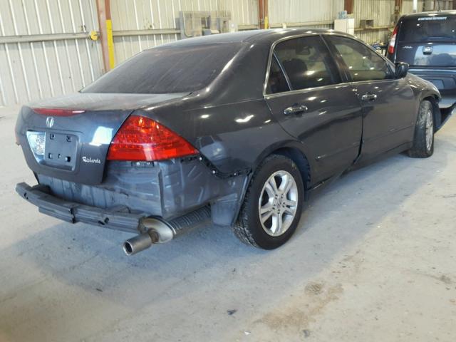 1HGCM563X7A205198 - 2007 HONDA ACCORD SE GRAY photo 4