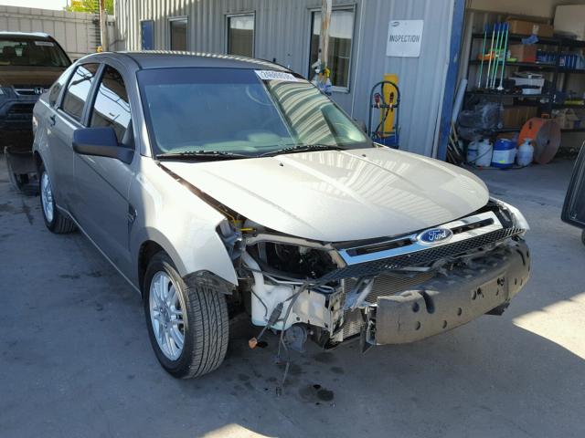 1FAHP35N48W150292 - 2008 FORD FOCUS SE GRAY photo 1