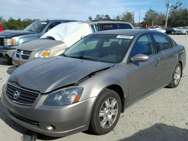 1N4AL11D46C143887 - 2006 NISSAN ALTIMA S GOLD photo 2