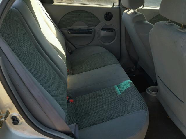 KL1TJ526X4B240232 - 2004 CHEVROLET AVEO LS GOLD photo 6