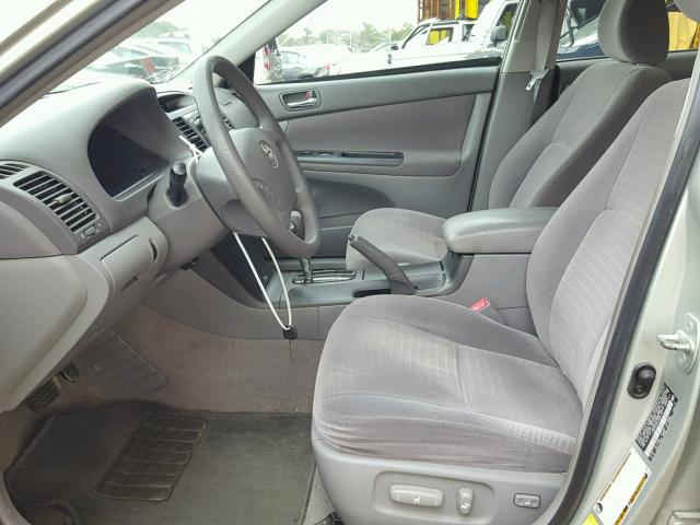 JTDBE30K063041121 - 2006 TOYOTA CAMRY LE SILVER photo 5