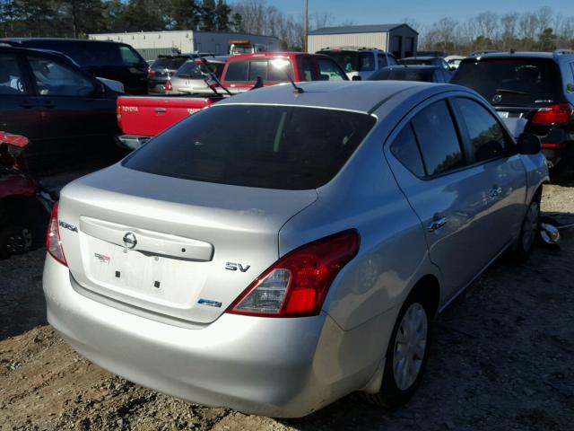 3N1CN7APXCL901003 - 2012 NISSAN VERSA S SILVER photo 4