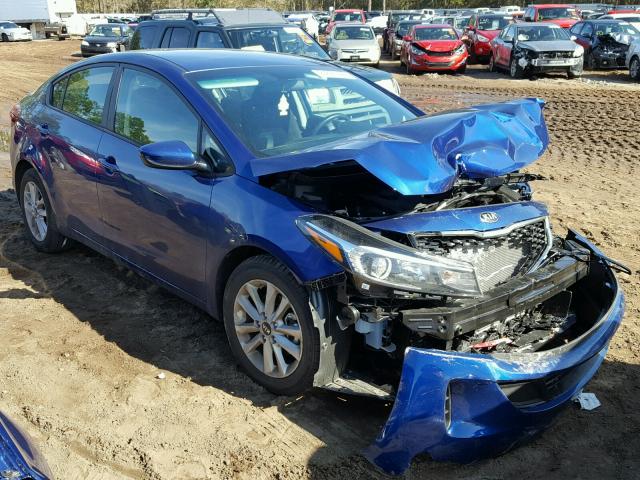 3KPFL4A7XHE105149 - 2017 KIA FORTE LX BLUE photo 1