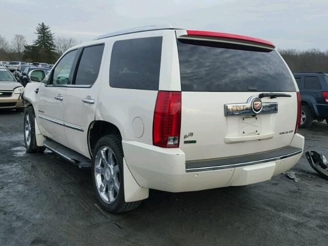 1GYUKBEF6AR174828 - 2010 CADILLAC ESCALADE L WHITE photo 3