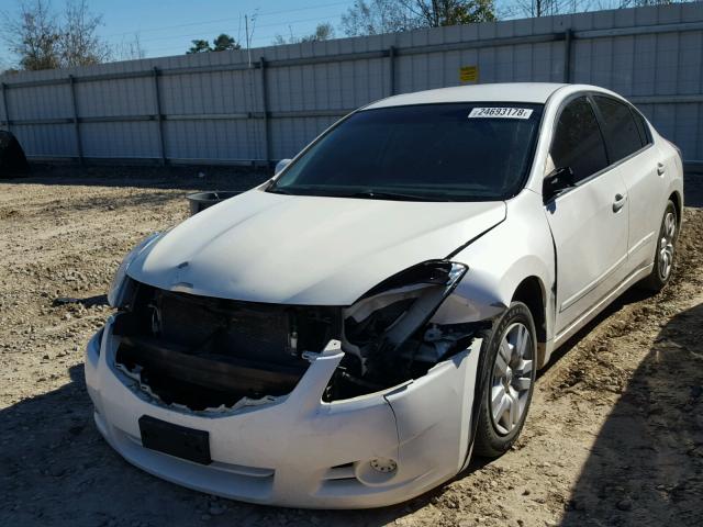 1N4AL2AP3AN431218 - 2010 NISSAN ALTIMA BAS WHITE photo 2