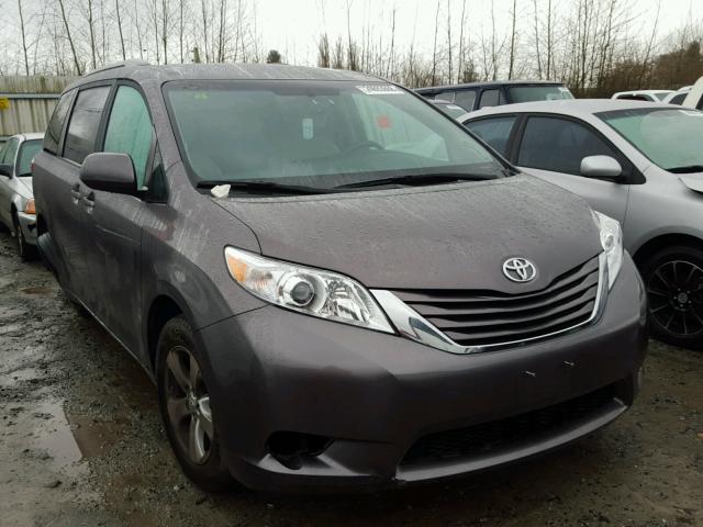 5TDKK3DC4FS667121 - 2015 TOYOTA SIENNA LE GRAY photo 1