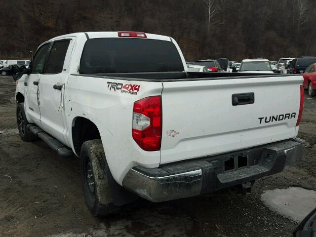 5TFDW5F1XFX448369 - 2015 TOYOTA TUNDRA CRE WHITE photo 3