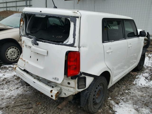 JTLKE50E781052285 - 2008 TOYOTA SCION XB WHITE photo 4