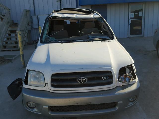 5TDZT34A83S174791 - 2003 TOYOTA SEQUOIA SR WHITE photo 9