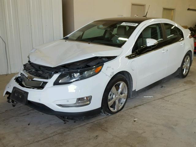 1G1RD6E40CU102365 - 2012 CHEVROLET VOLT WHITE photo 2