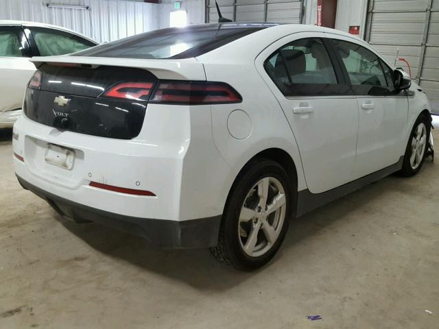 1G1RD6E40CU102365 - 2012 CHEVROLET VOLT WHITE photo 4