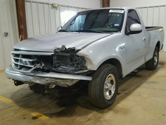 1FTRF17202KA86940 - 2002 FORD F150 SILVER photo 2