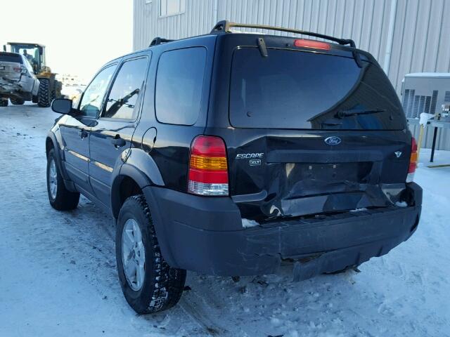 1FMYU93176KC61196 - 2006 FORD ESCAPE XLT BLACK photo 3