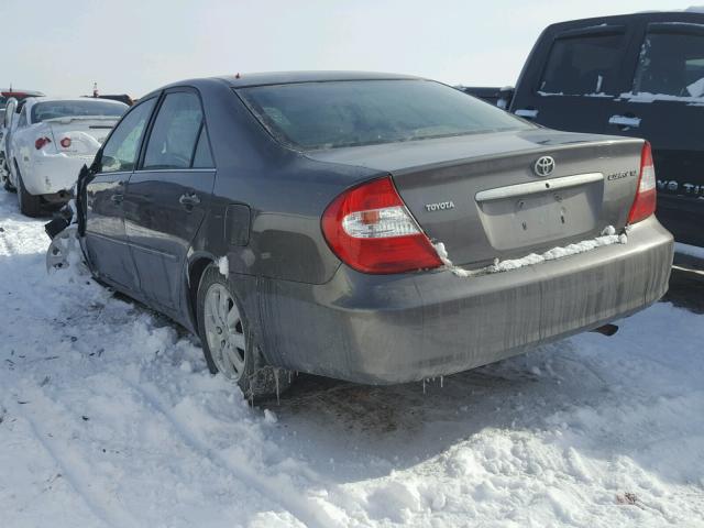 4T1BE32K33U768803 - 2003 TOYOTA CAMRY LE GRAY photo 3