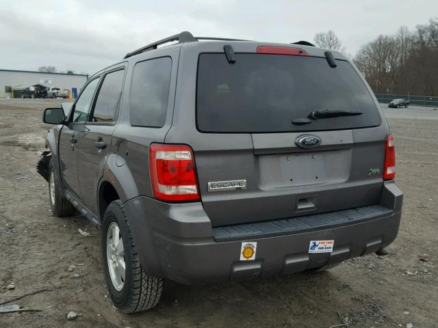 1FMCU0DG1BKC39665 - 2011 FORD ESCAPE XLT GRAY photo 3