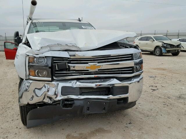 1GC0CUEG7HZ211160 - 2017 CHEVROLET SILVERADO WHITE photo 9