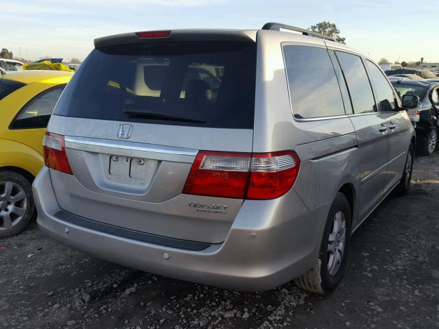 5FNRL38885B022394 - 2005 HONDA ODYSSEY TO SILVER photo 4