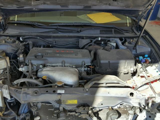 4T1BE32K65U409576 - 2005 TOYOTA CAMRY LE BLUE photo 7