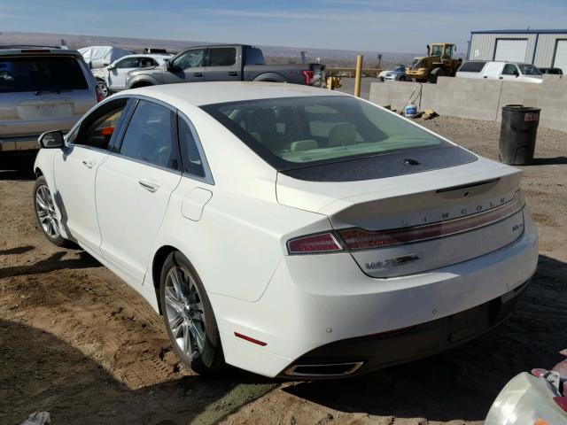 3LN6L2G95DR814809 - 2013 LINCOLN MKZ WHITE photo 3